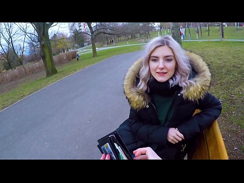 ❤️ Para için bir yabancının sıcak boşalmasını yutar - parkta Eva Elfie tarafından oral seks ❤️❌ Sert porno bizde ﹏